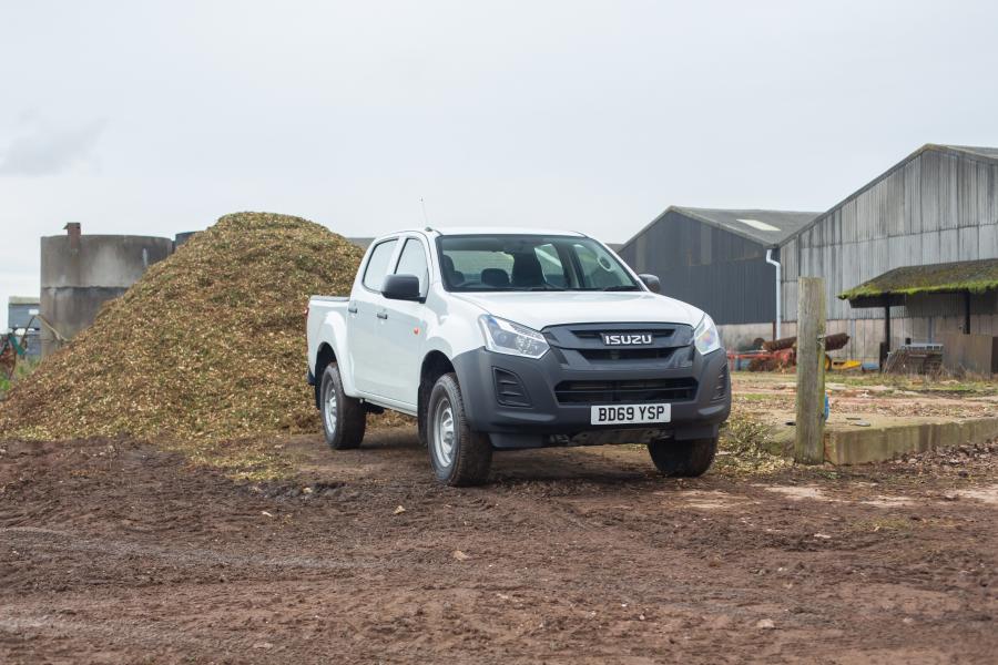  Isuzu D-Max Ultility Double Cab 2018 года  (UK) (фото 19 из 24)